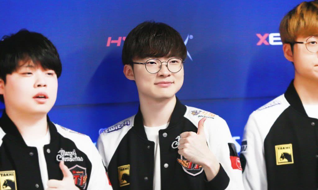 LPL四强焦点战来袭，卡萨苦练挖掘机，小天训练方式独树一帜